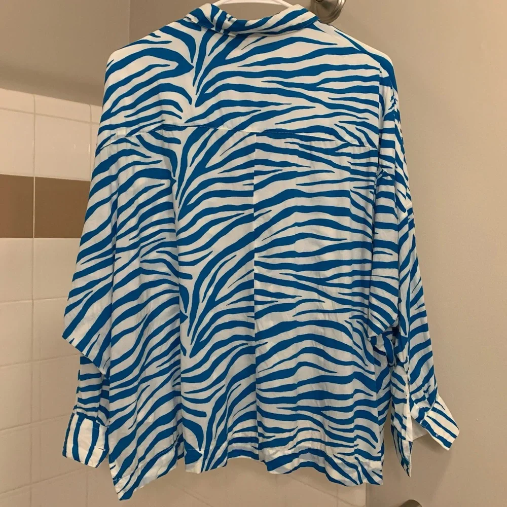 Urban Outfitters Batwing Long Sleeve Shirt, Size S-M - Picture 4 of 16